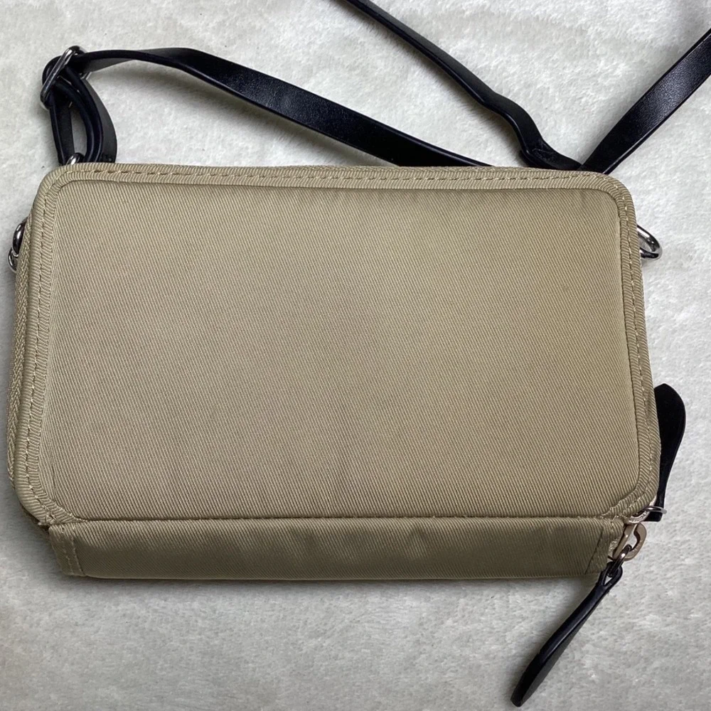 Vera Bradley Tan Nylon RFID All in One Crossbody Wallet Bag Floral Paisley Lined